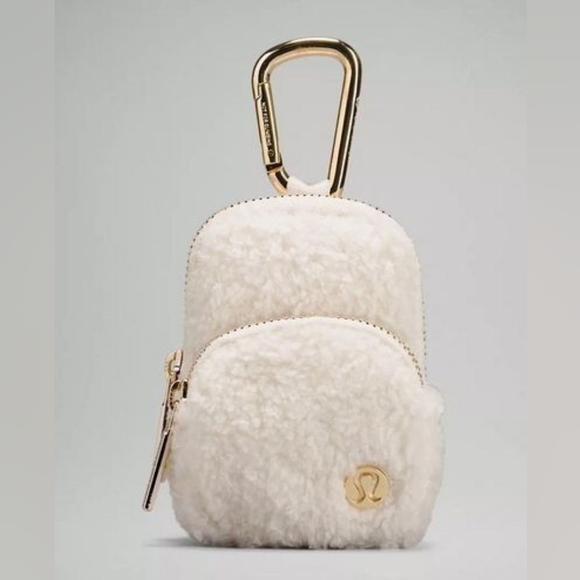 Lululemon Clip On Nano Backpack Ivory Fleece - Picture 9 of 11